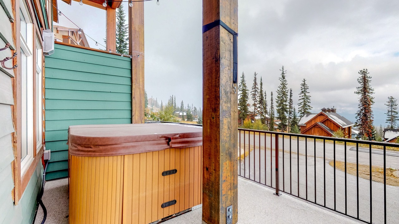 Photo of Patio Balcony in Big White Ski Resort