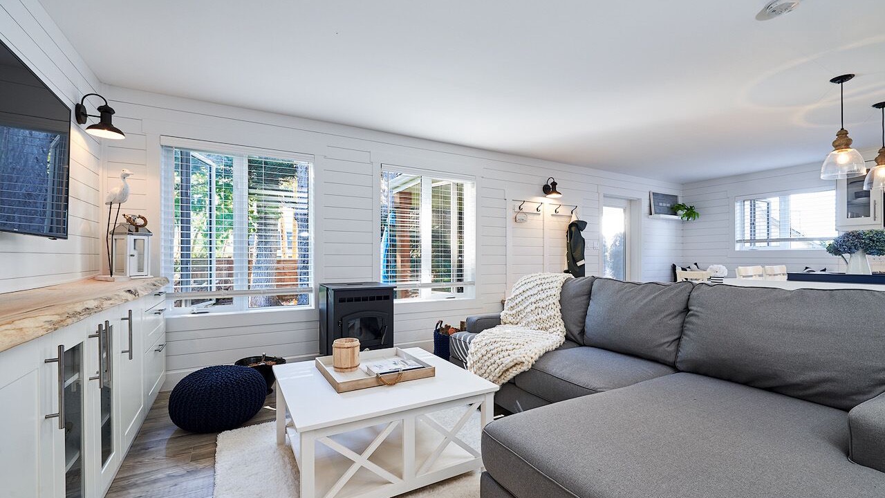Photo of Livingroom in Regional District of Nanaimo