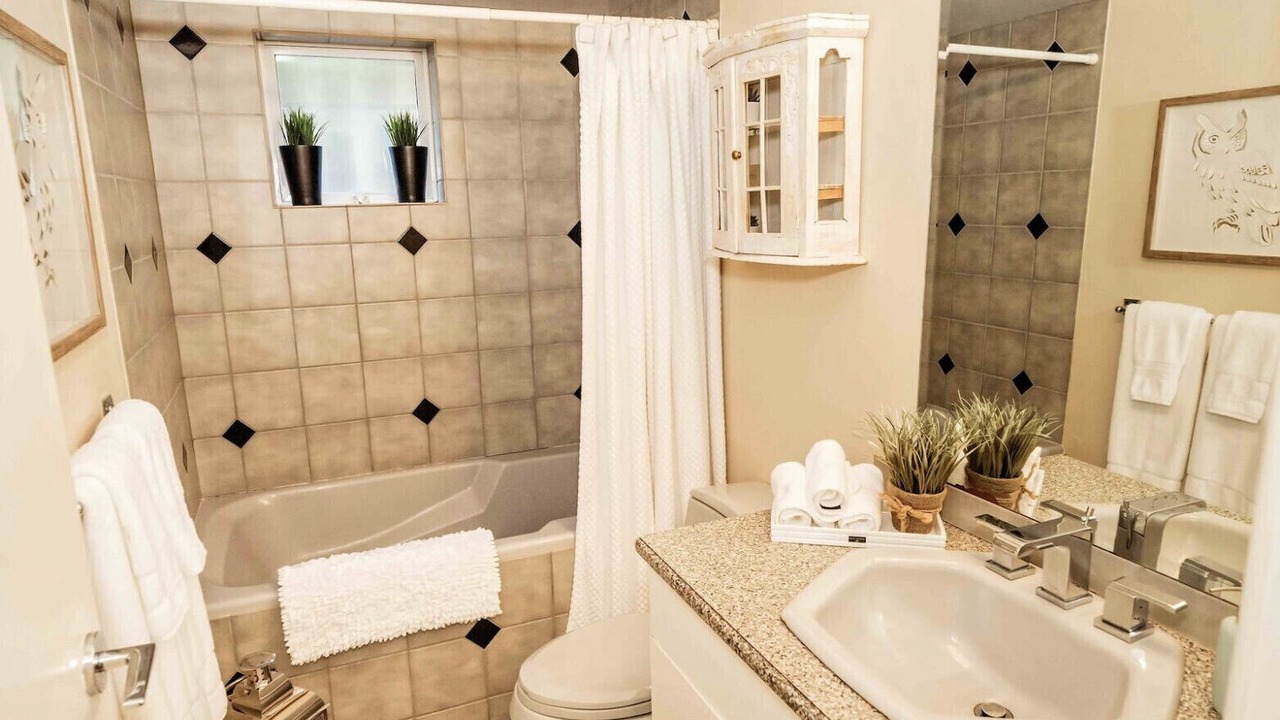 Photo of Bathroom in White Rock