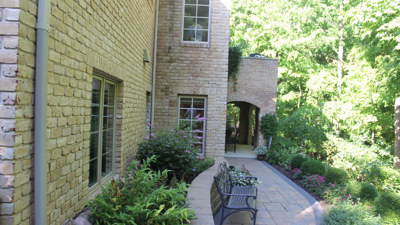 Photo of Patio Balcony in Broadview Heights