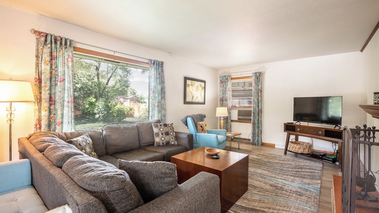 Photo of Livingroom in Glenwood Springs