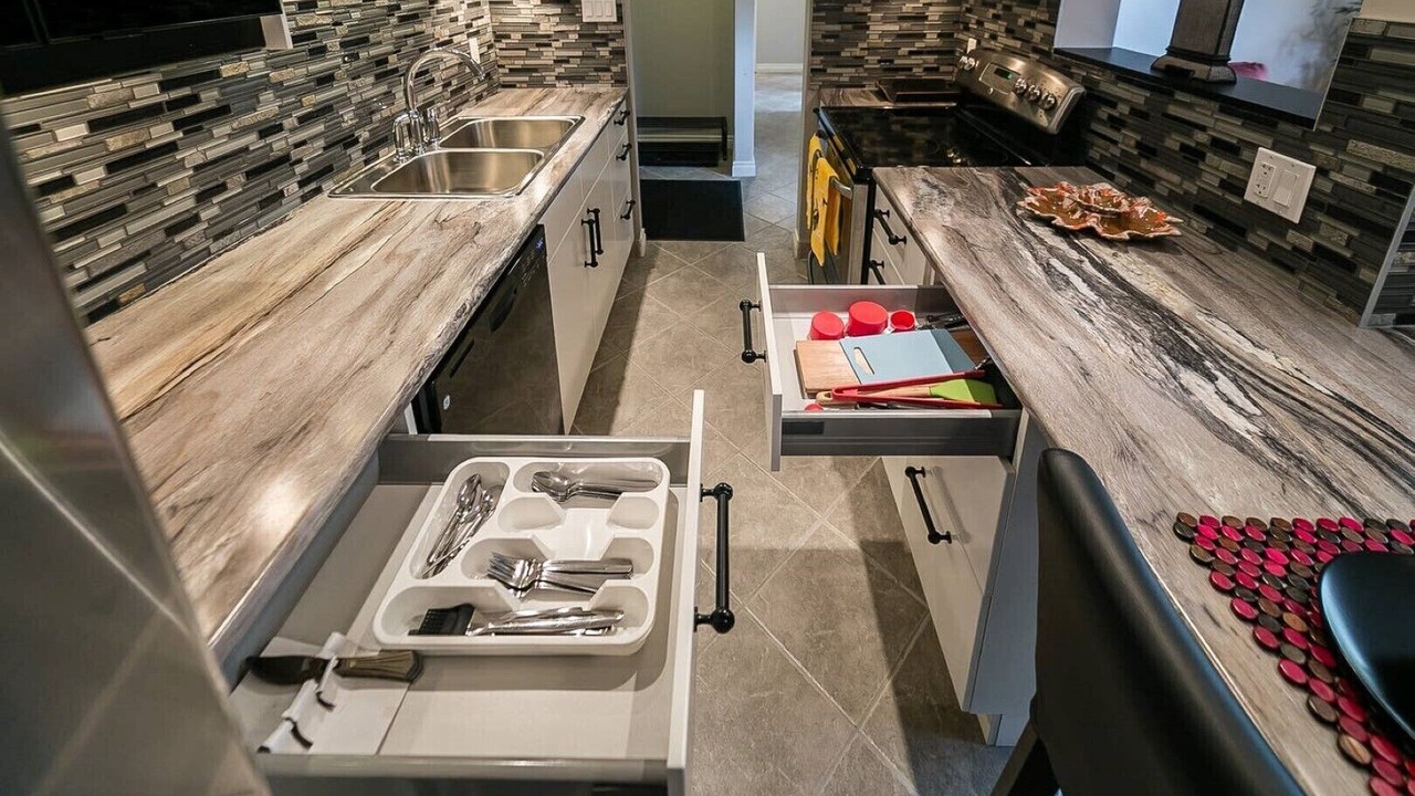 Photo of Kitchen in Jasper Place