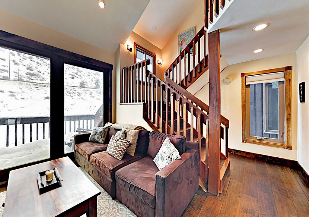 Photo of Livingroom in Intermountain