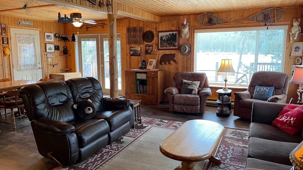 Photo of Bedroom in Okanagan-Similkameen