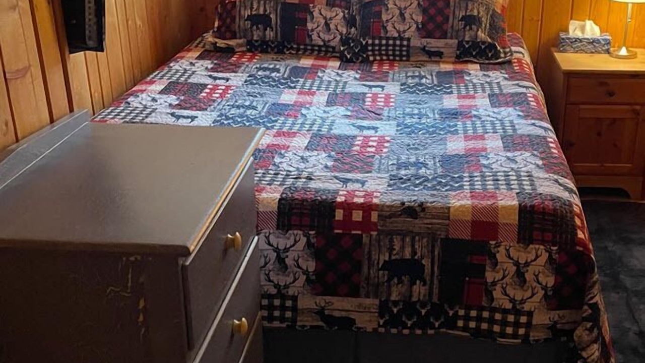 Photo of Bedroom in Okanagan-Similkameen