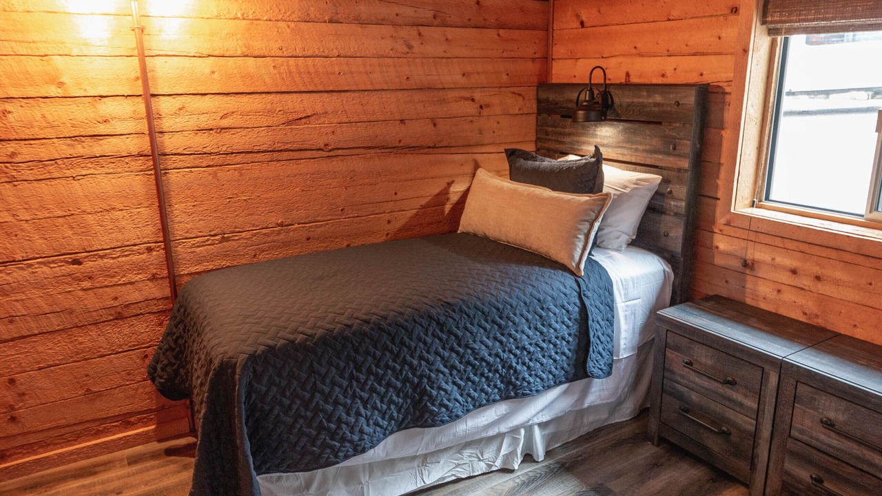 Photo of Bedroom in Lake City