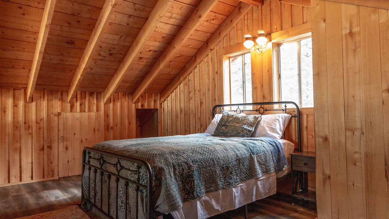 Photo of Bedroom in Lake City