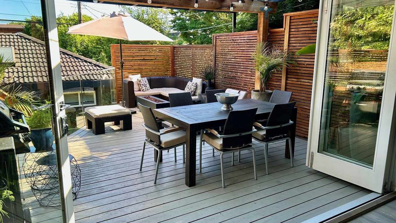 Photo of Outdoor in West Side
