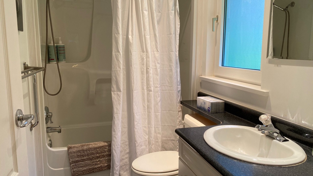 Photo of Bathroom in West Vancouver