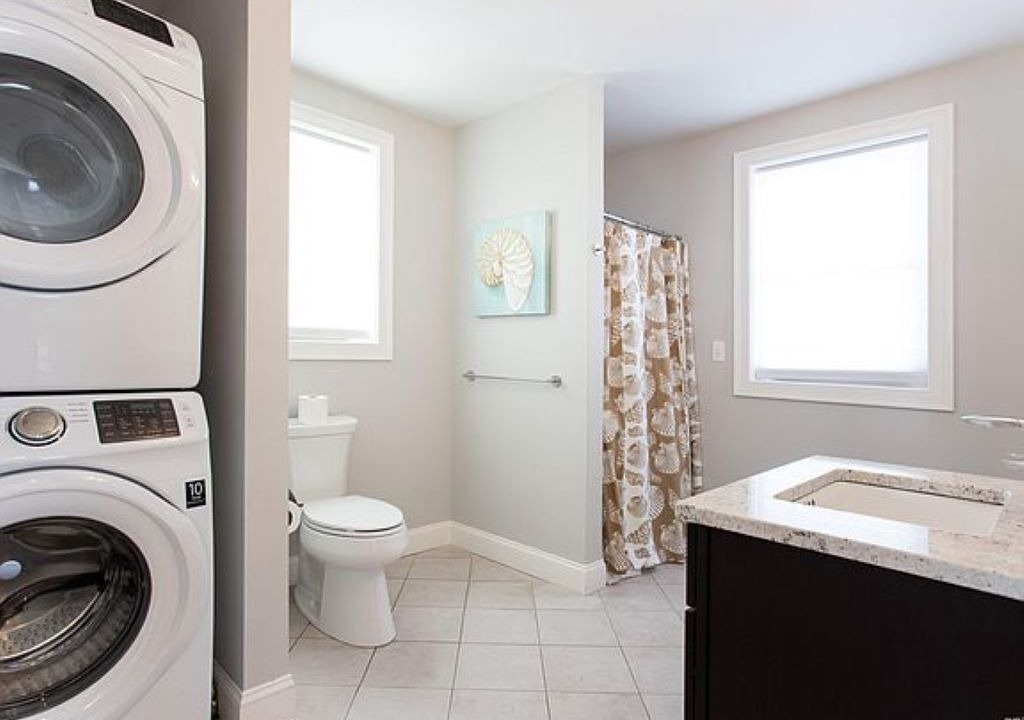 Photo of Bathroom in York Beach
