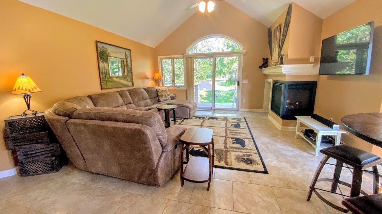 Photo of Livingroom in Carroll