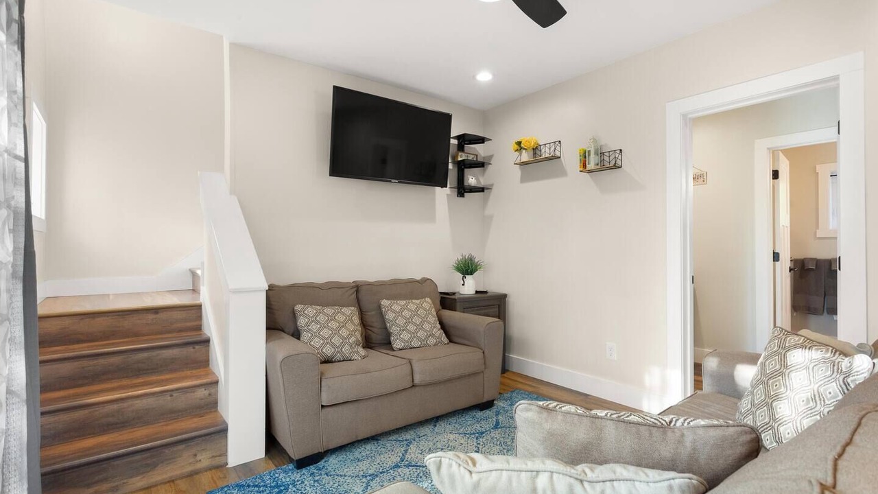 Photo of Livingroom in Bernard