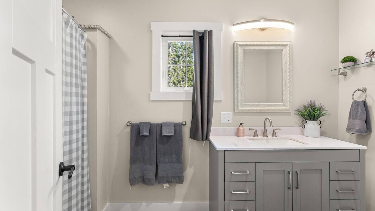Photo of Bathroom in Bernard