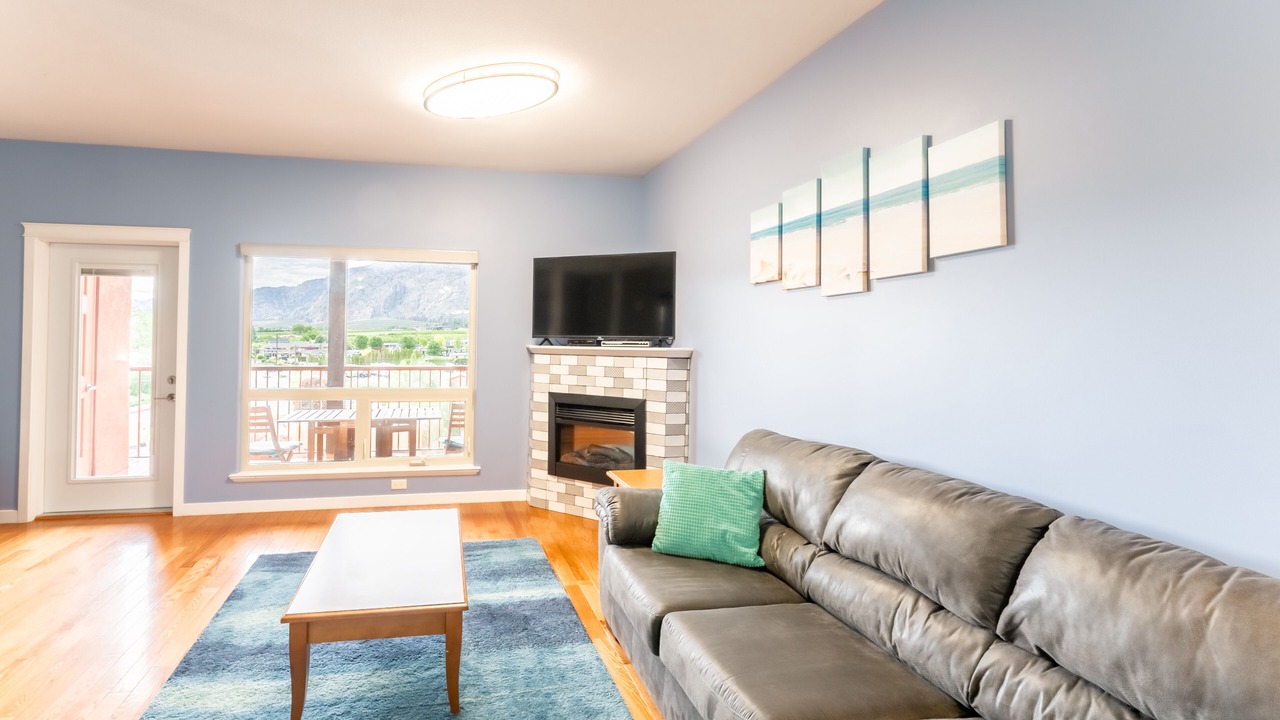 Photo of Livingroom in Okanagan-Similkameen