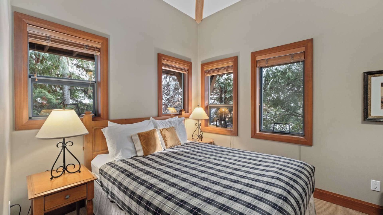 Photo of Bedroom in Village North