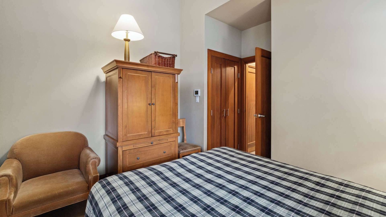 Photo of Bedroom in Village North