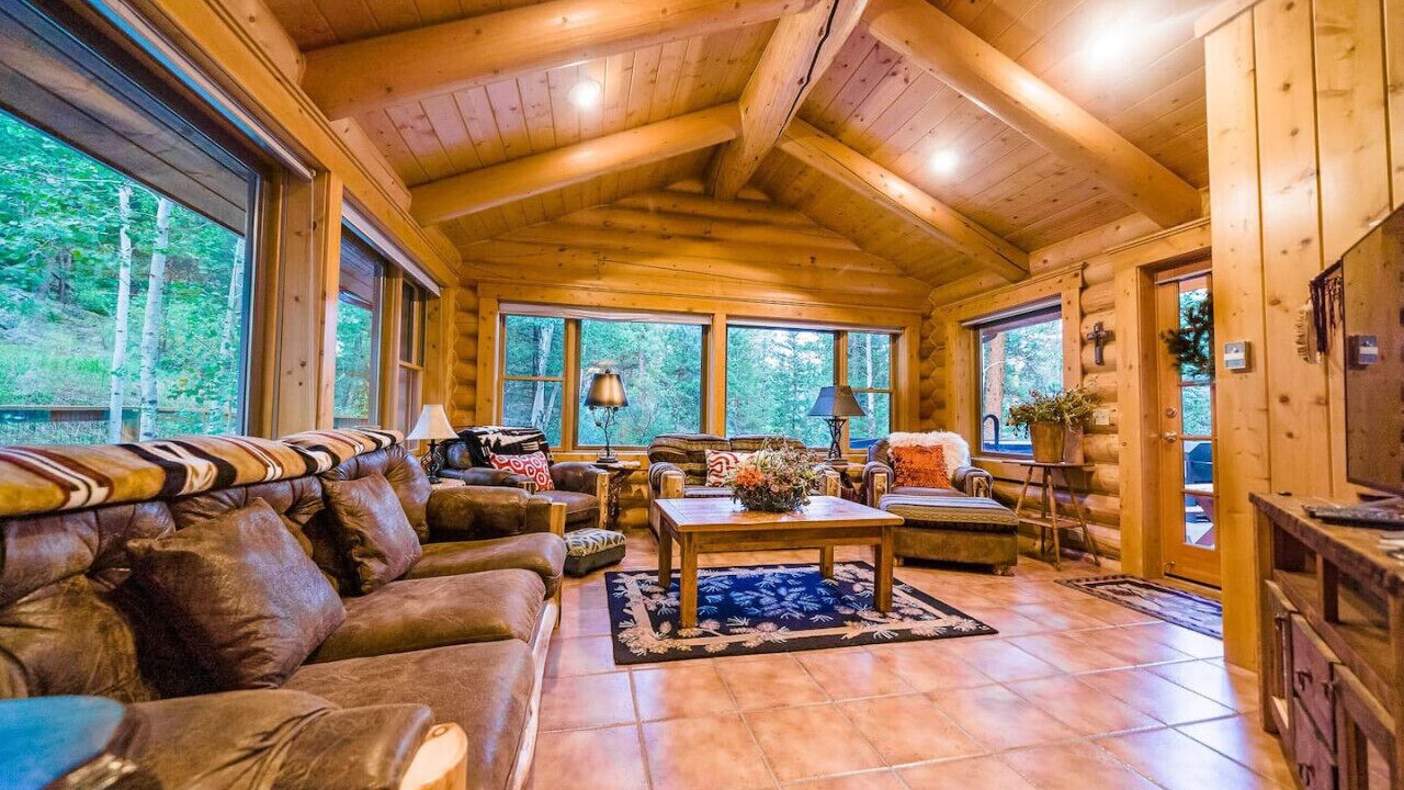 Photo of Livingroom in Estes Park