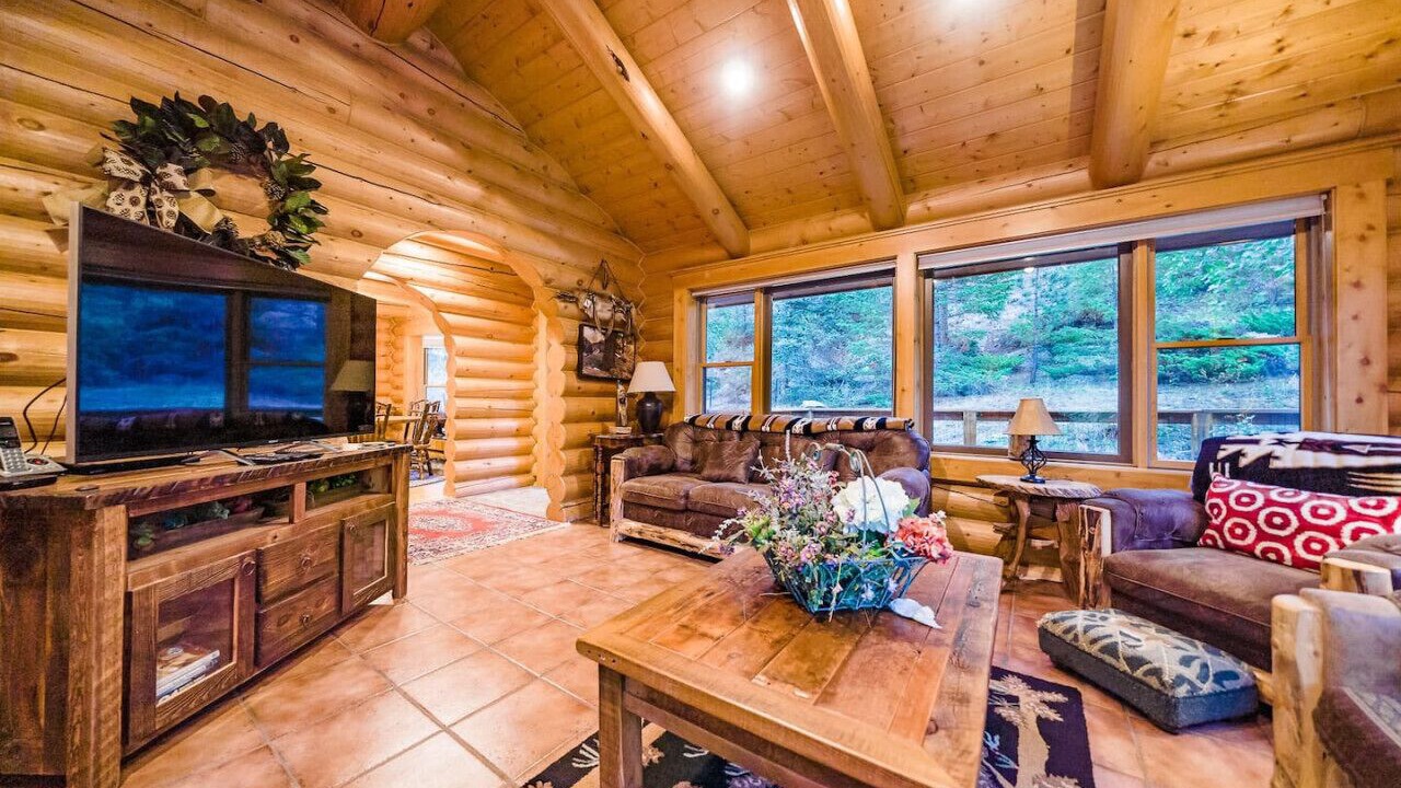 Photo of Livingroom in Estes Park