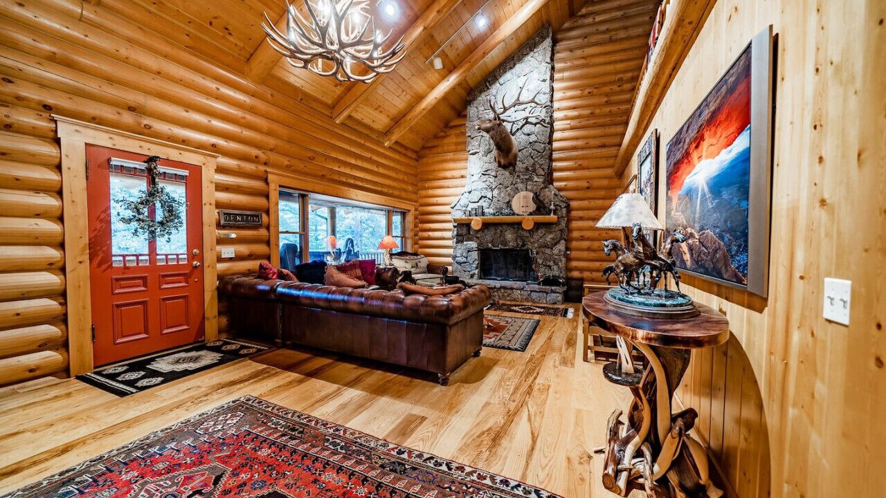 Photo of Livingroom in Estes Park