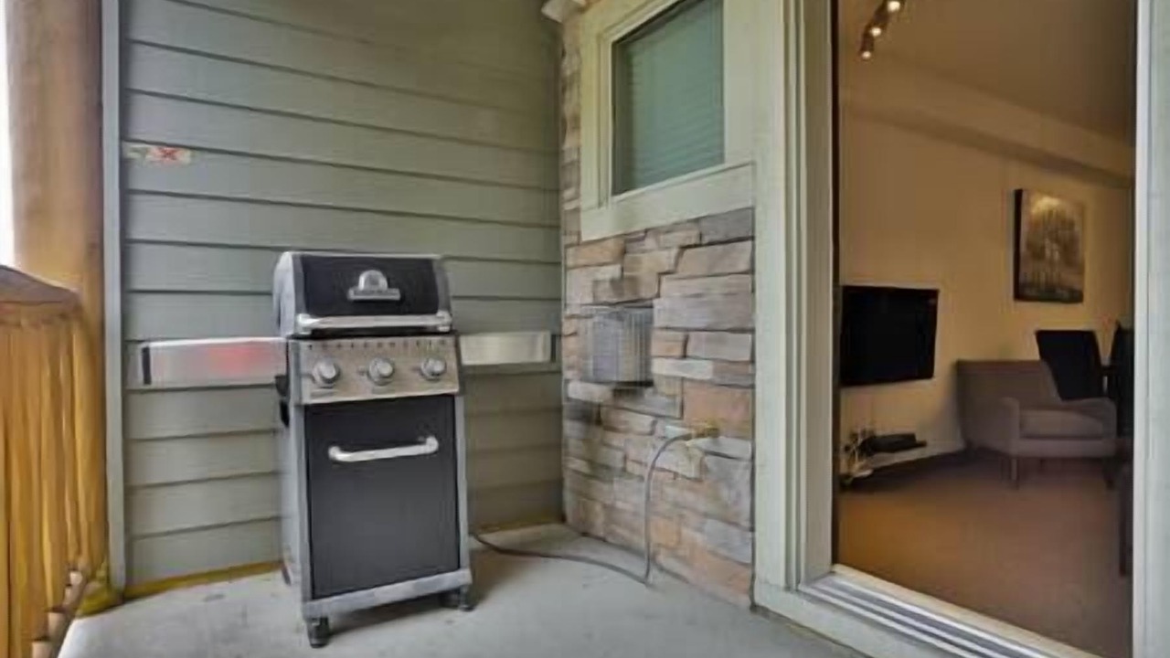 Photo of Patio Balcony in East Kootenay