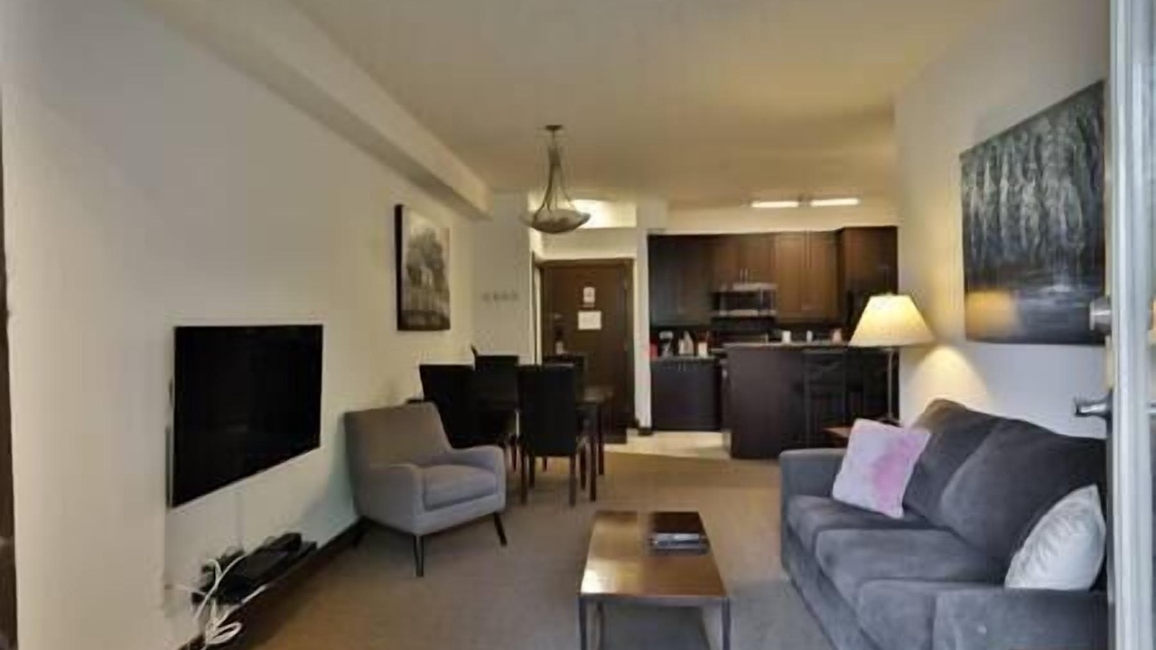 Photo of Livingroom in East Kootenay