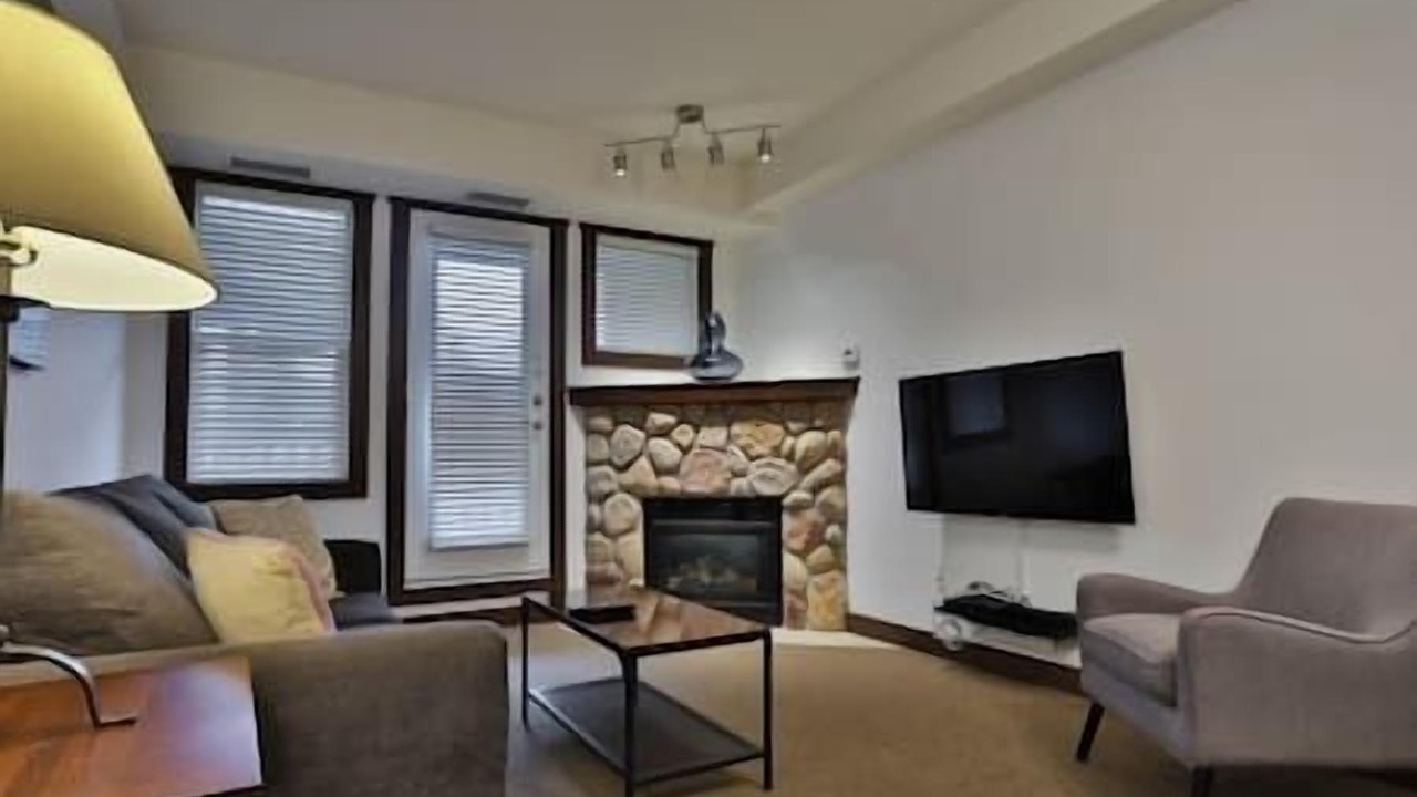 Photo of Livingroom in East Kootenay