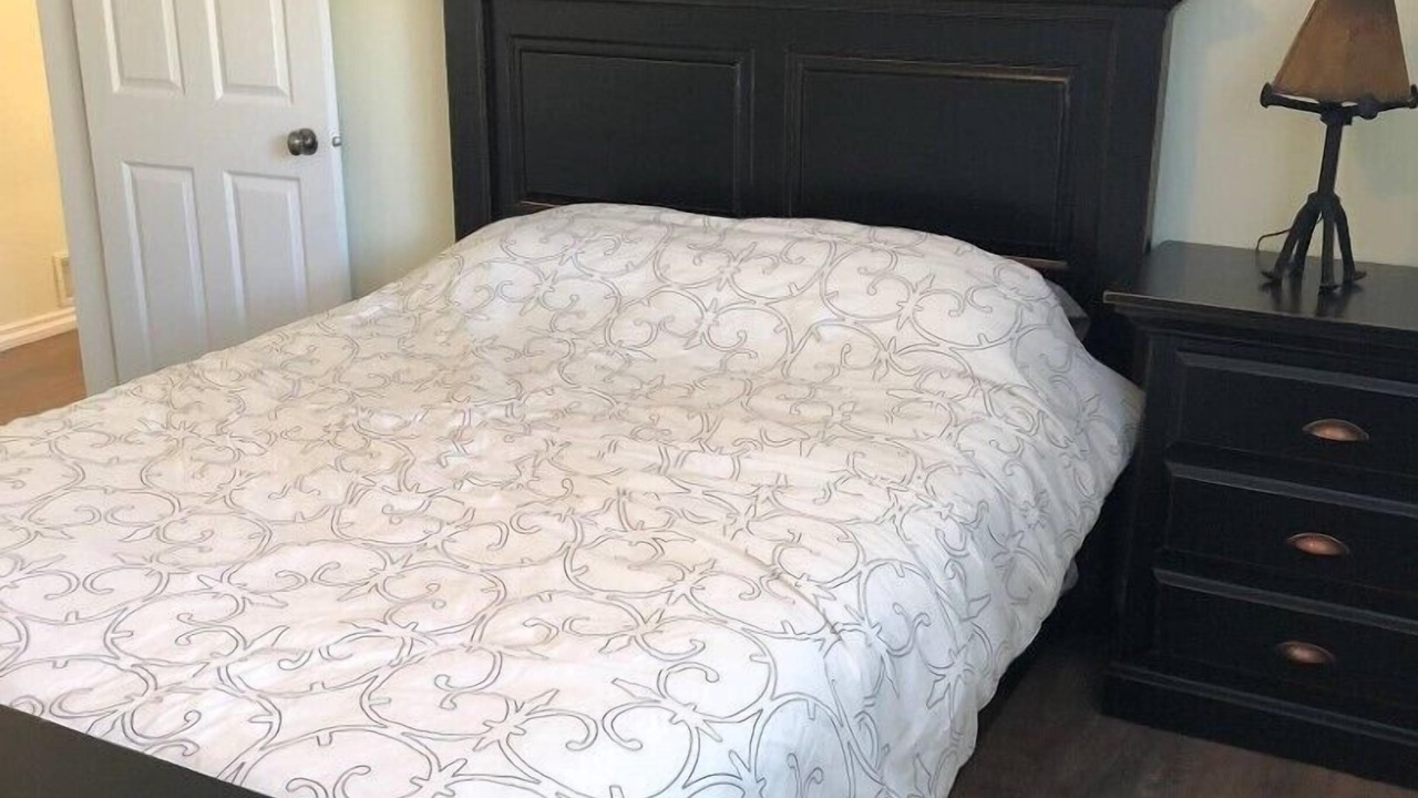Photo of Bedroom in Okanagan-Similkameen
