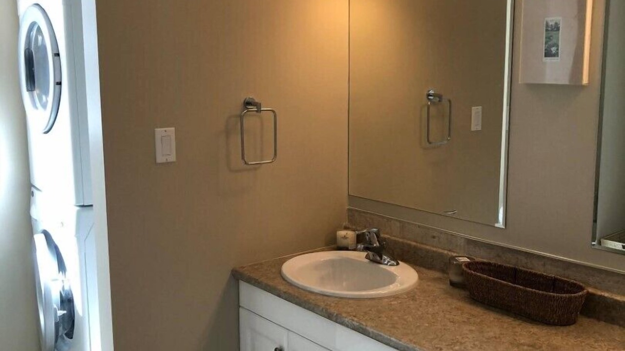 Photo of Bathroom in Okanagan-Similkameen