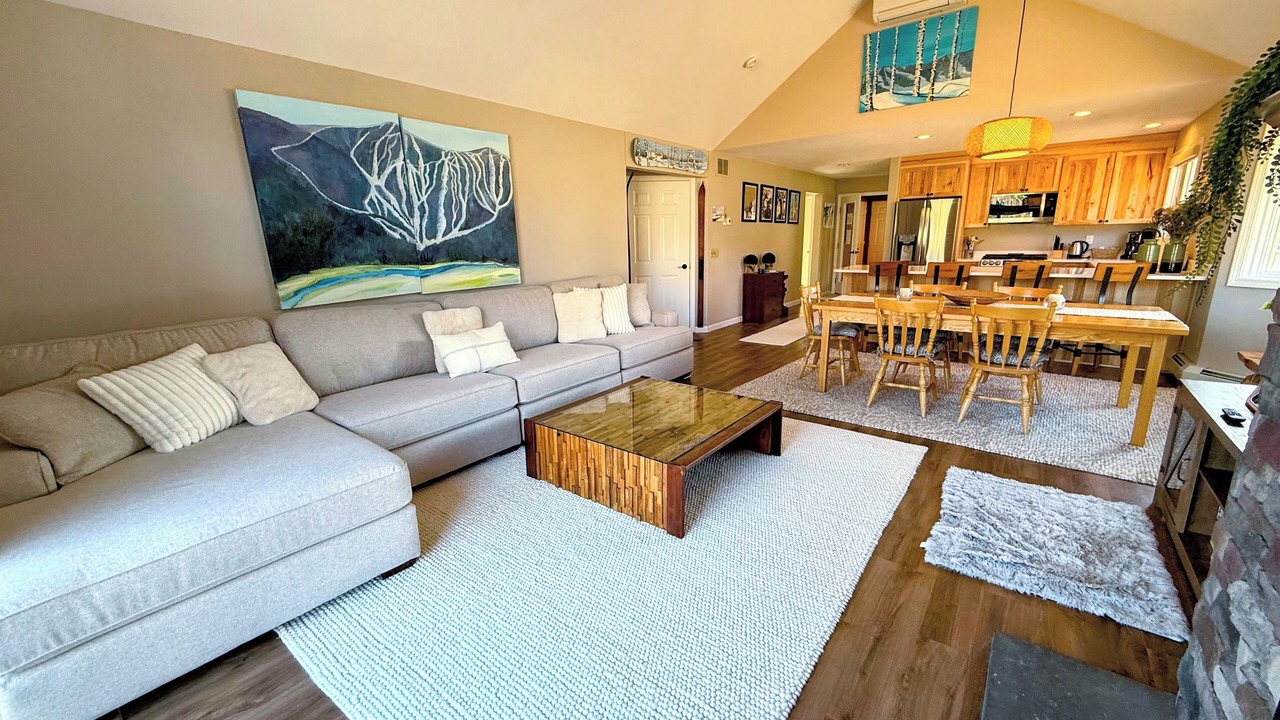 Photo of Livingroom in Carroll