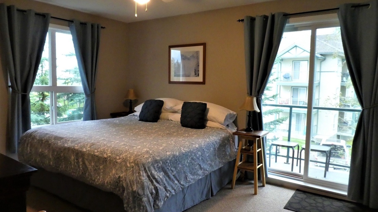 Photo of Patio Balcony in East Kootenay