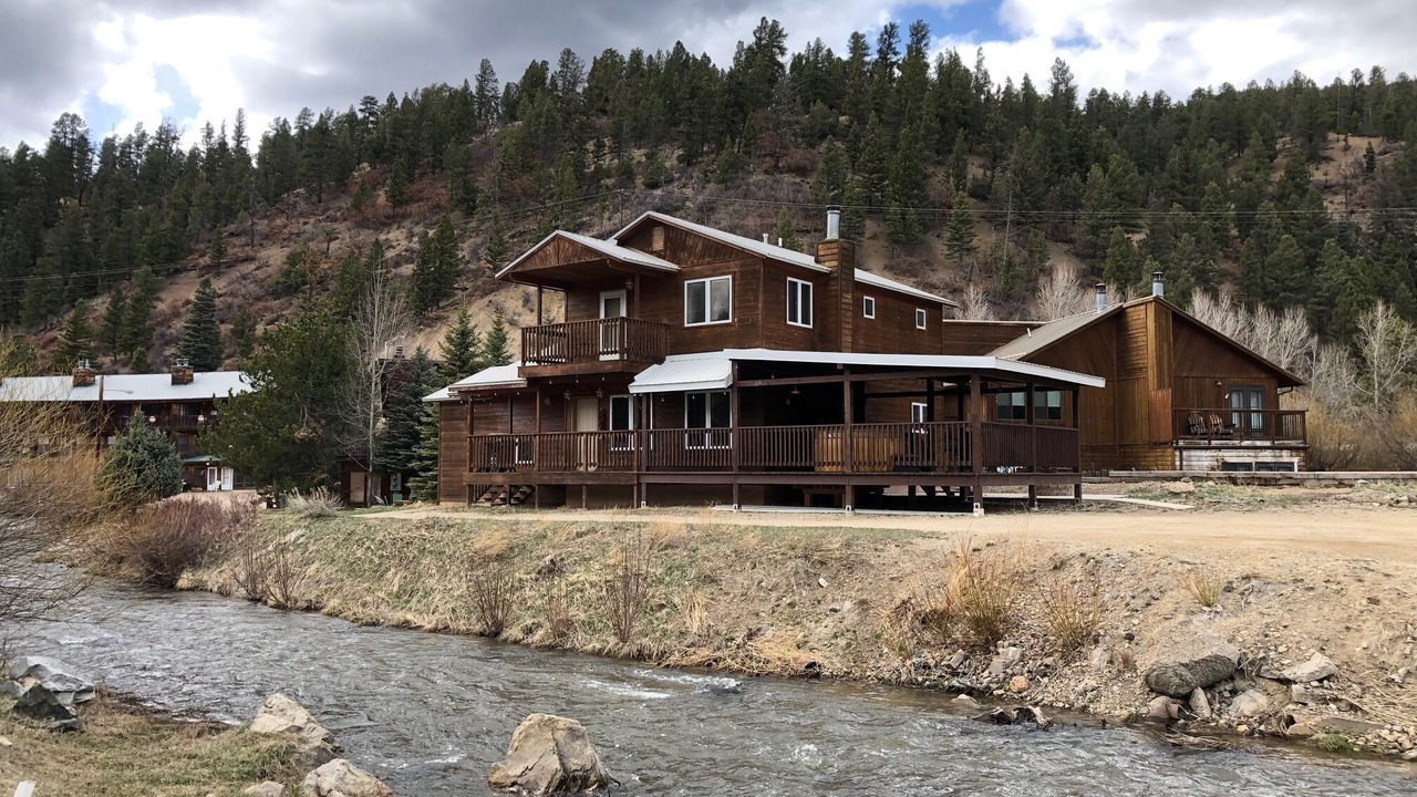 Photo of Others in Red River