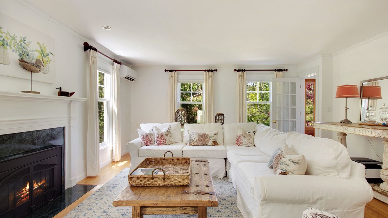 Photo of Livingroom in Kennebunkport