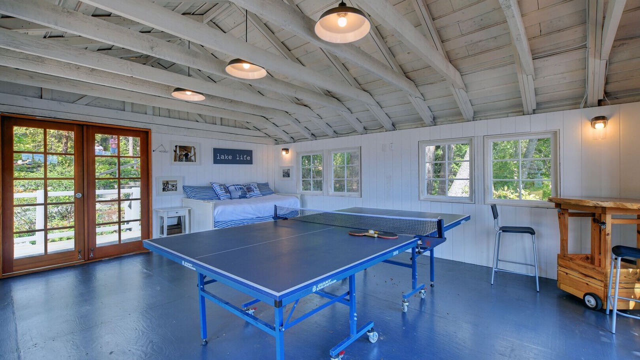Photo of Bedroom in Shawnigan Lake
