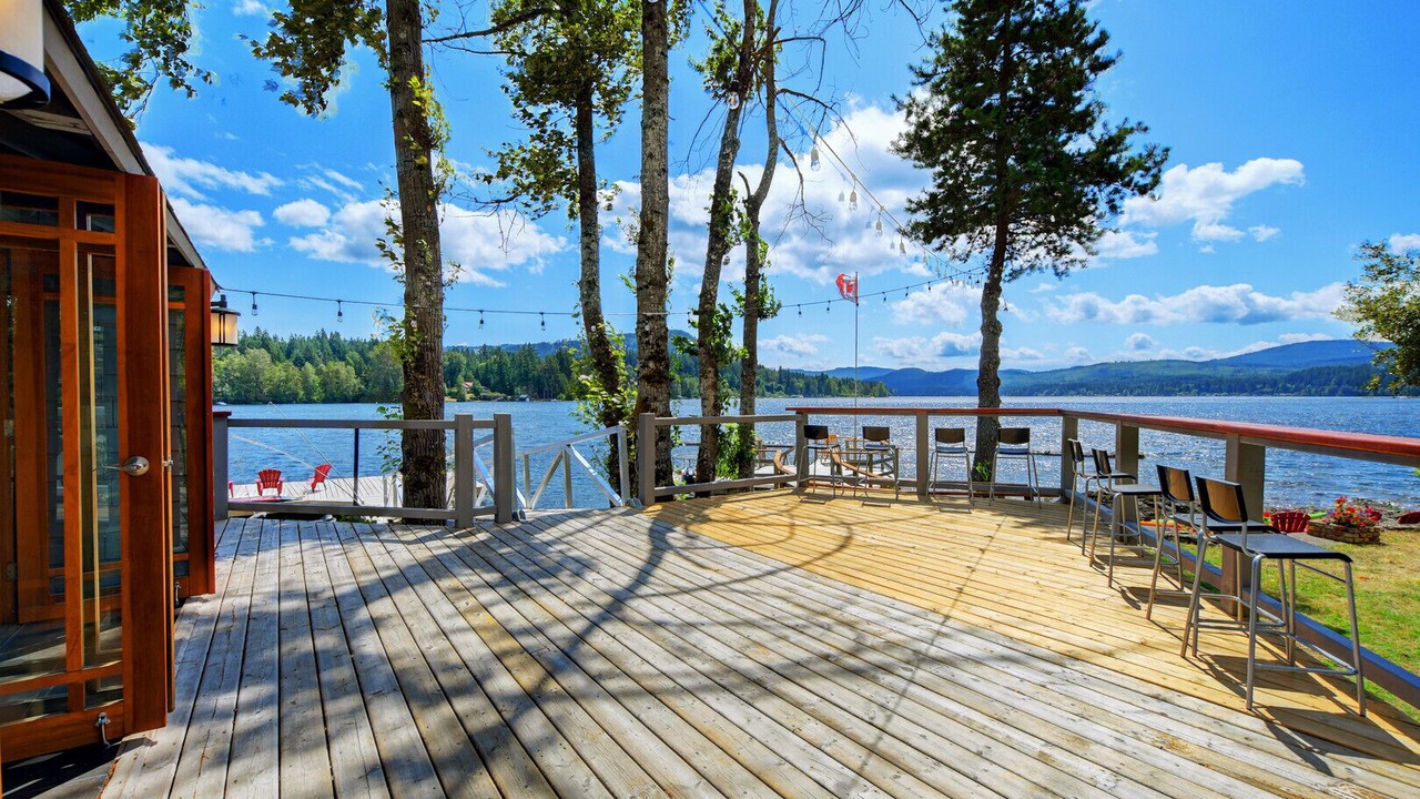 Photo of Patio Balcony in Shawnigan Lake