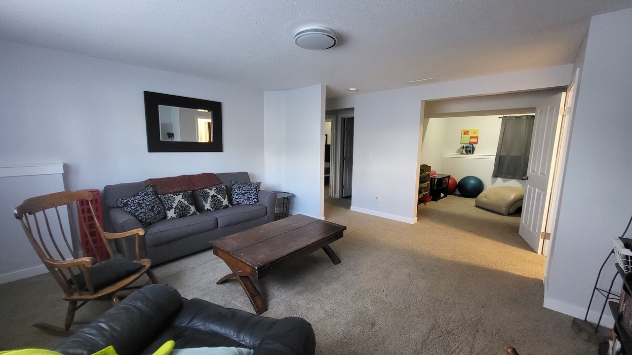 Photo of Livingroom in Sylvan Lake