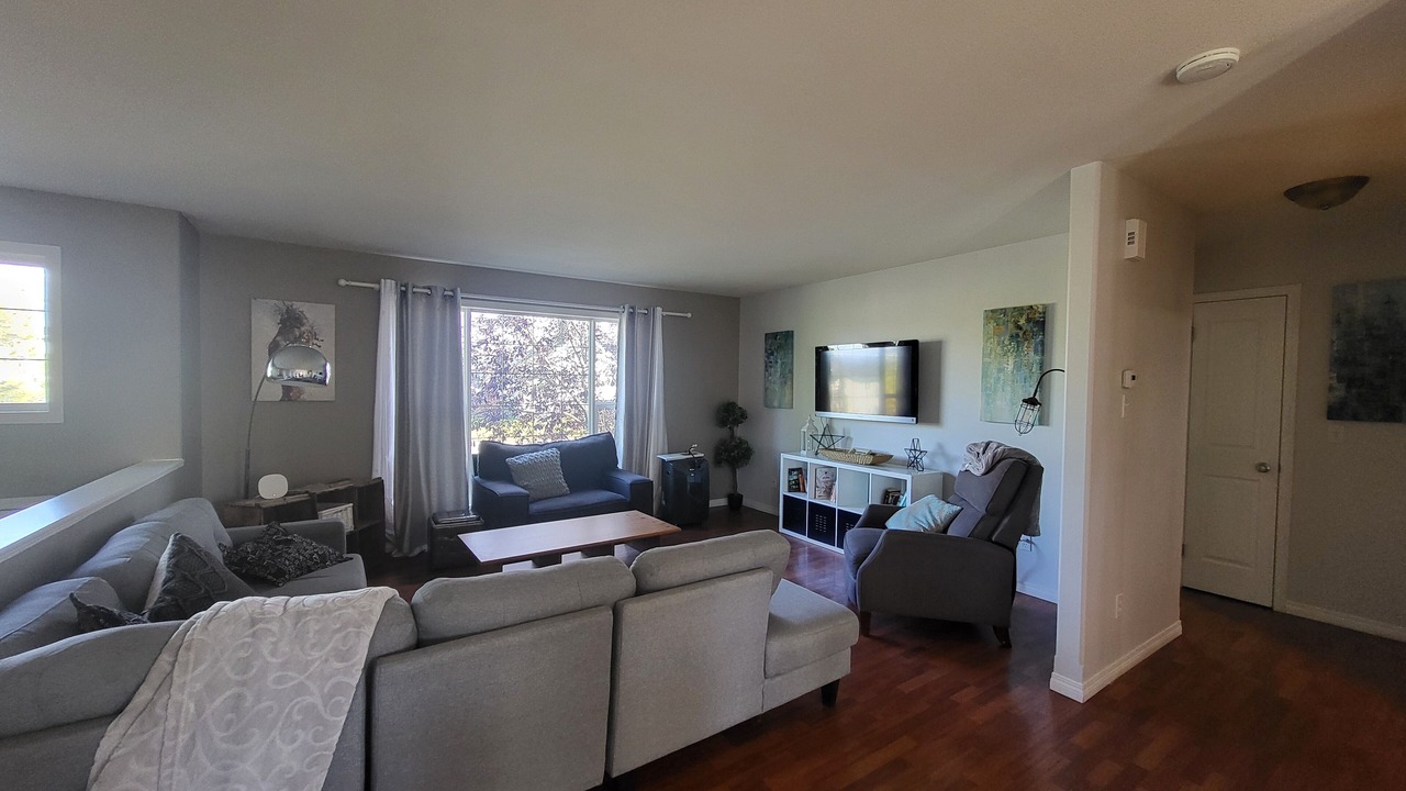 Photo of Livingroom in Sylvan Lake
