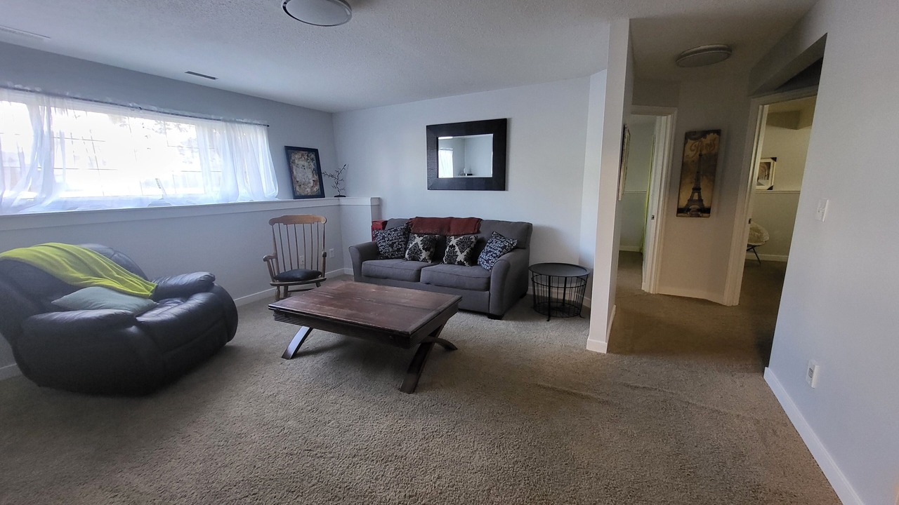 Photo of Livingroom in Sylvan Lake