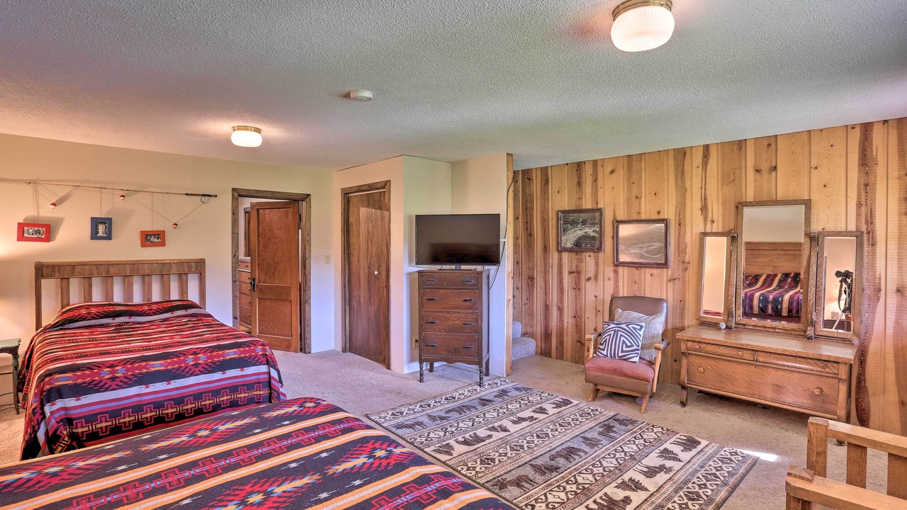 Photo of Bedroom in Rimrock