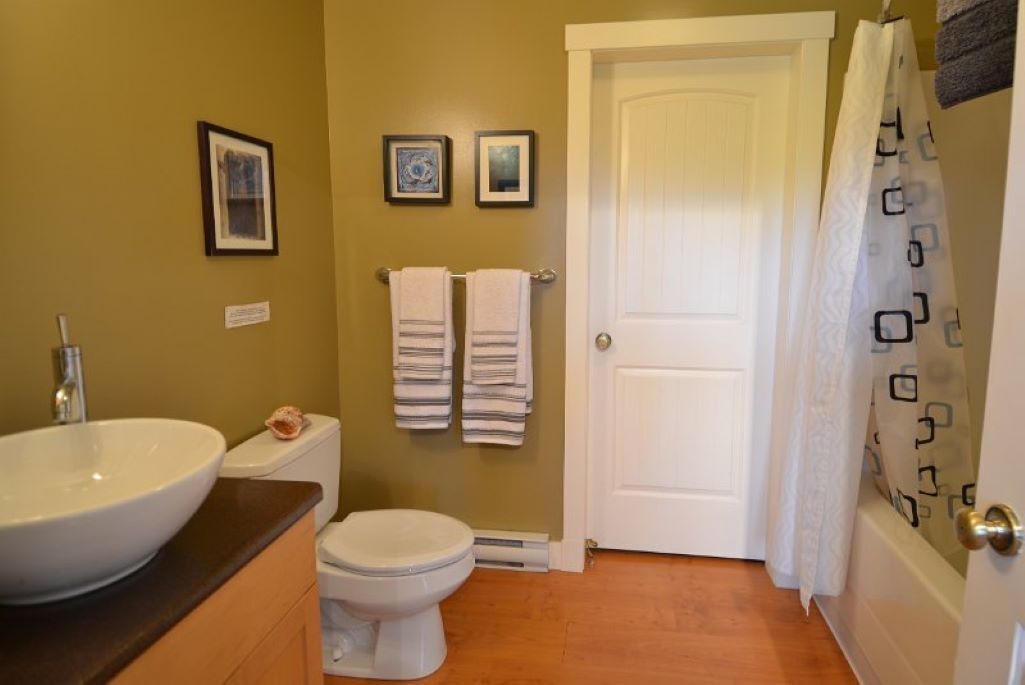 Photo of Bathroom in Salt Spring Island