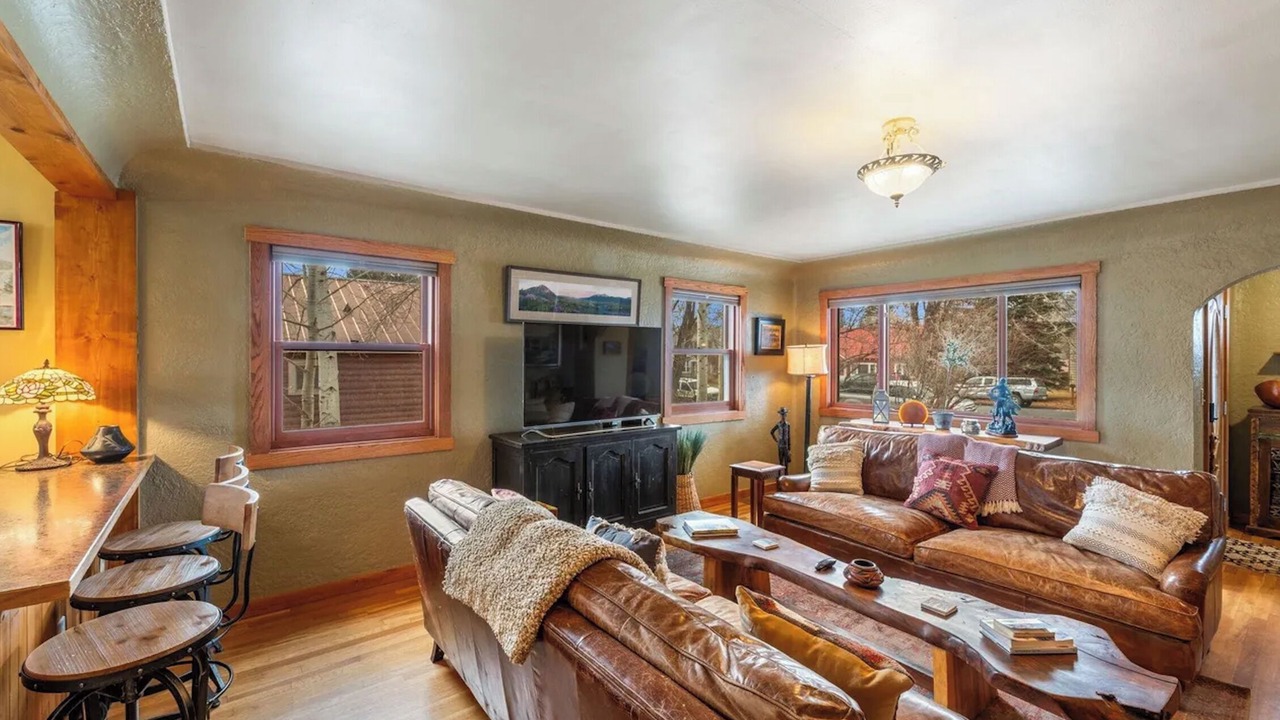 Photo of Livingroom in Gunnison
