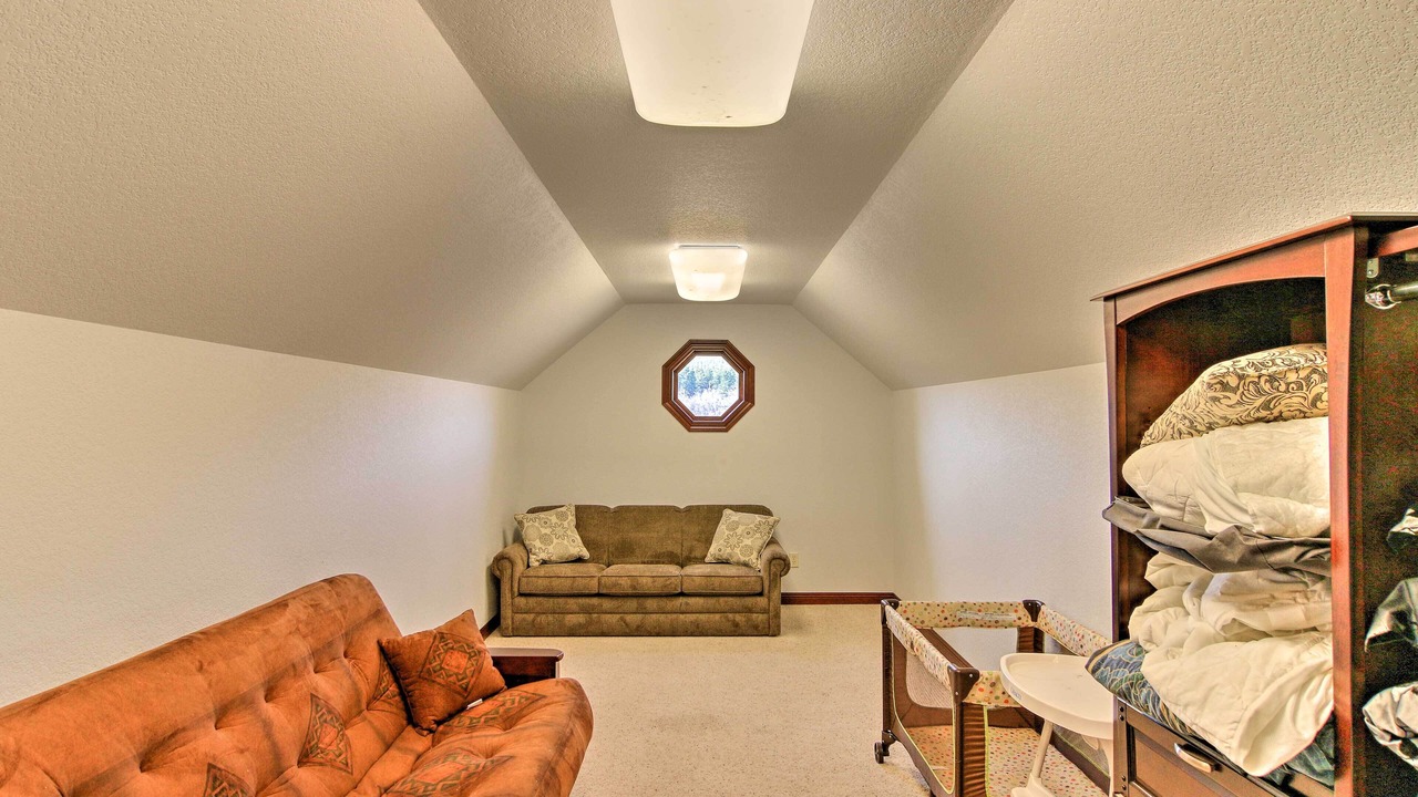 Photo of Livingroom in Sturgis