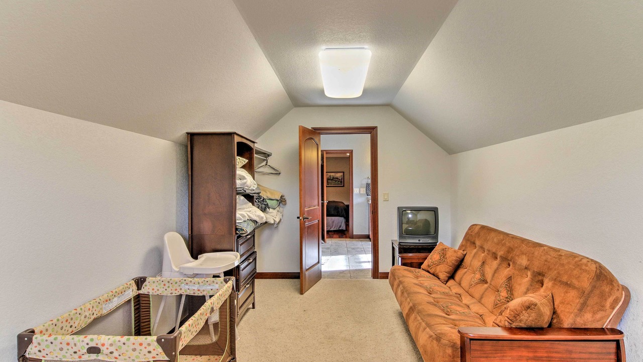 Photo of Livingroom in Sturgis