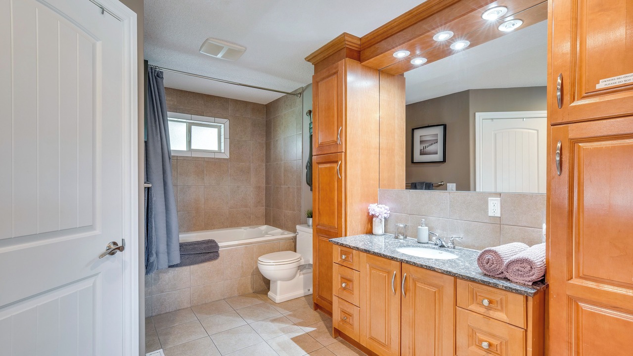 Photo of Bathroom in Pine Lake