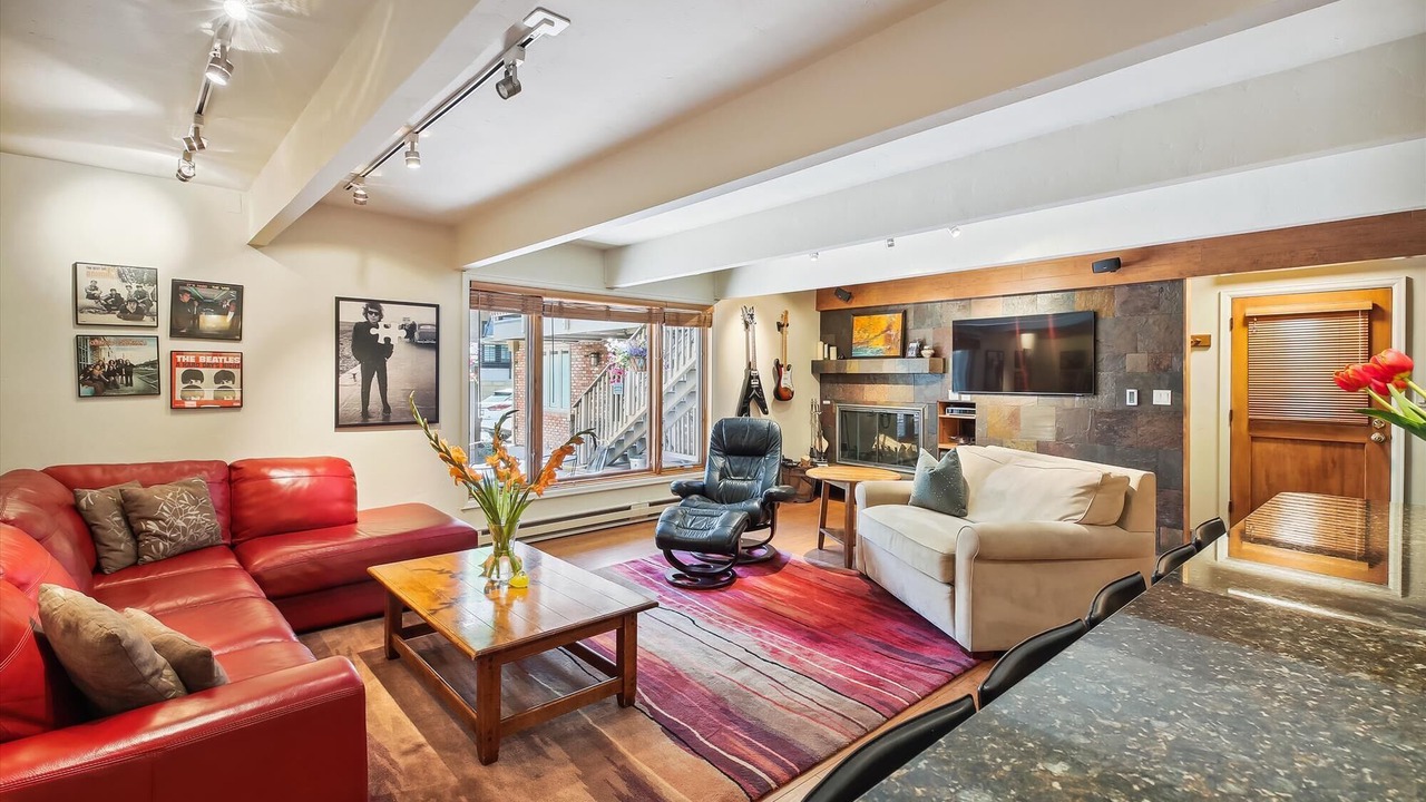 Photo of Livingroom in Aspen