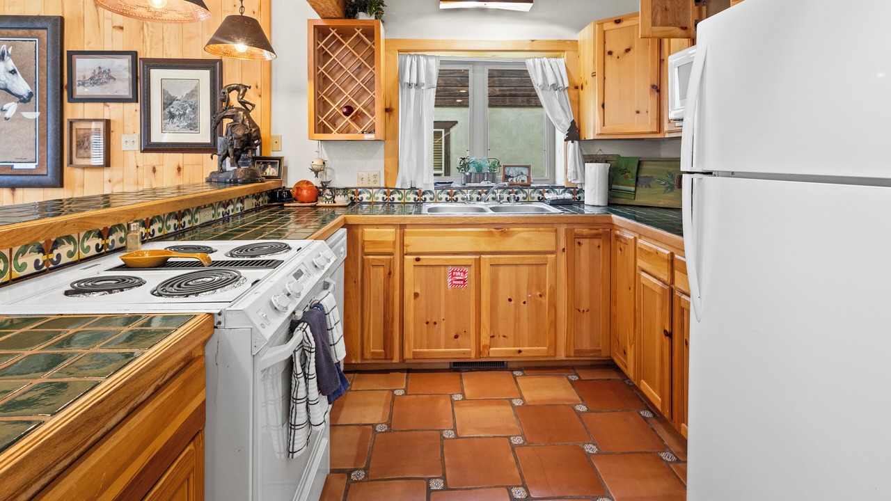 Photo of Kitchen in Red River