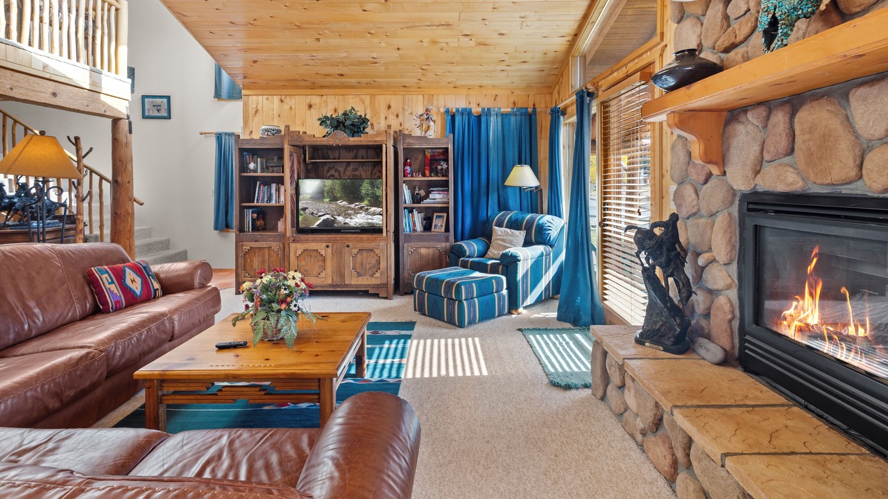Photo of Livingroom in Red River