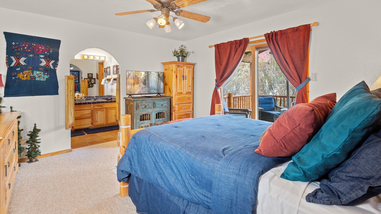Photo of Bedroom in Red River