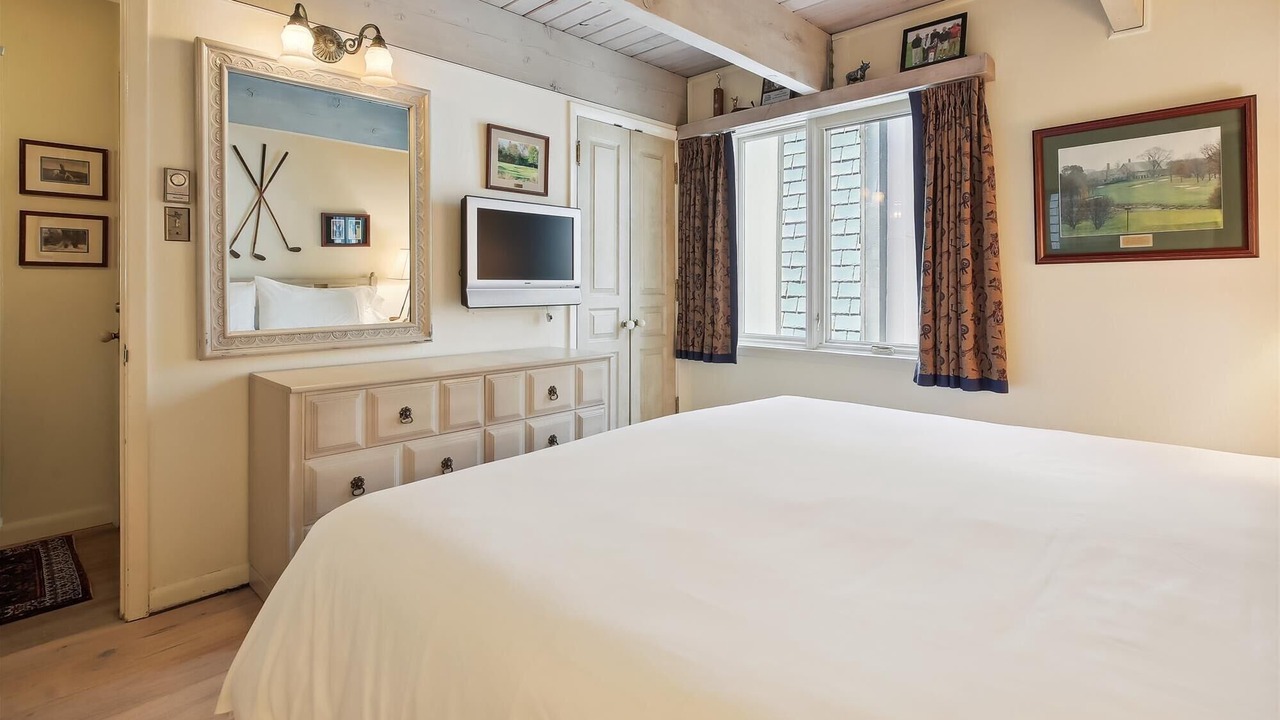 Photo of Bedroom in Aspen