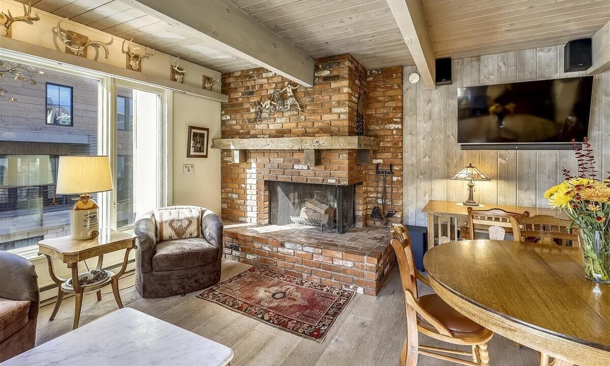 Photo of Livingroom in Aspen