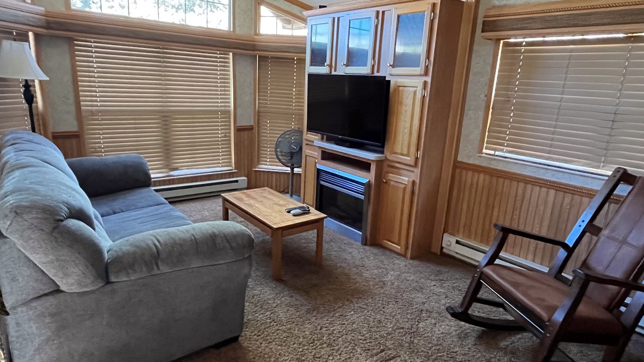 Photo of Livingroom in Almont